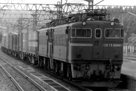ED75 1004 passing Noheji