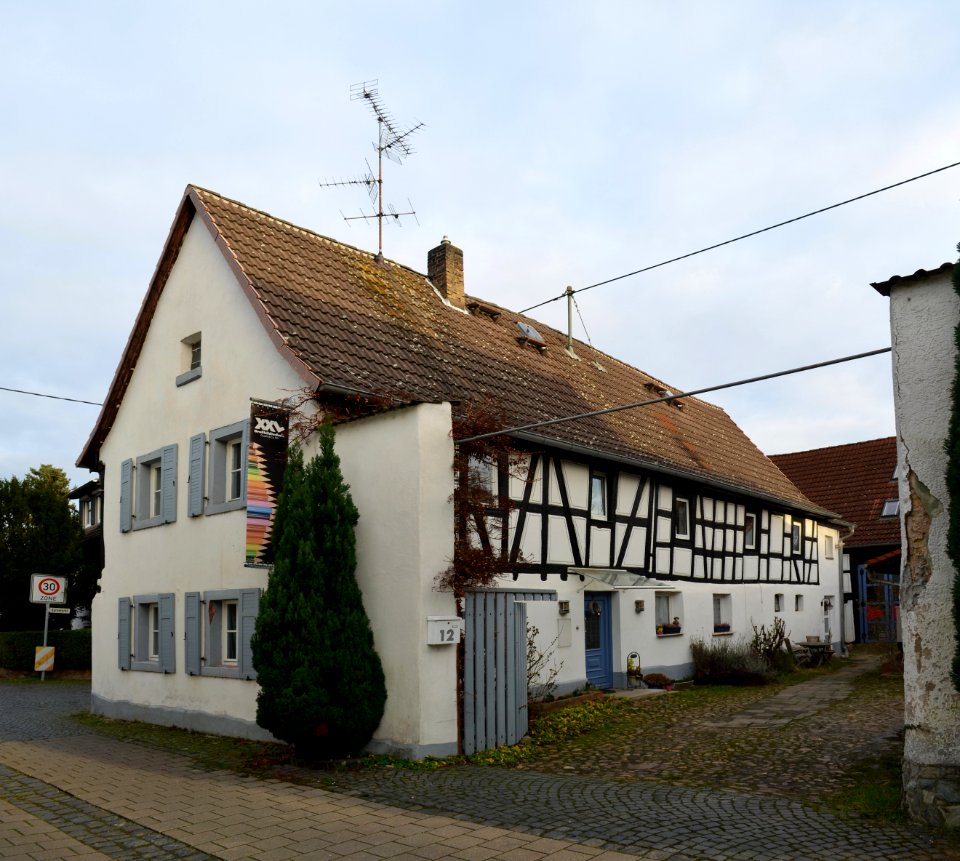 Eddersheim, Backesstraße 12