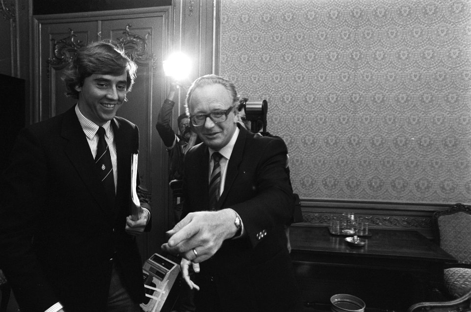 Ed Nijpels (VVD) (l) en Van Kemenade, Bestanddeelnr 932-3247