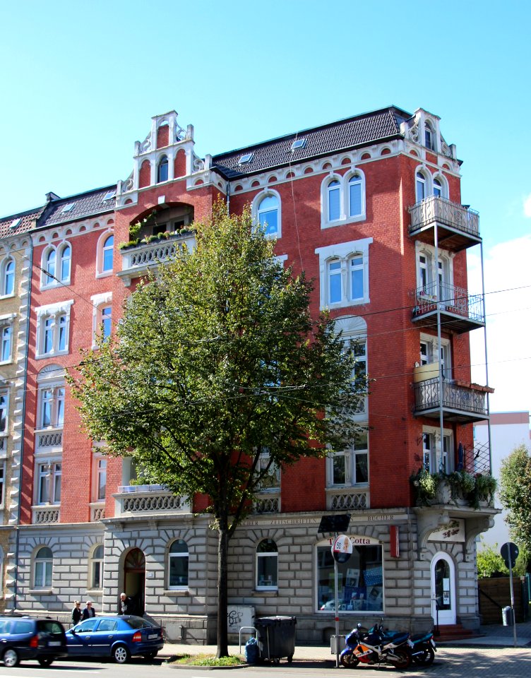 Eckgebäude Frankfurter Straße 108 in Kassel