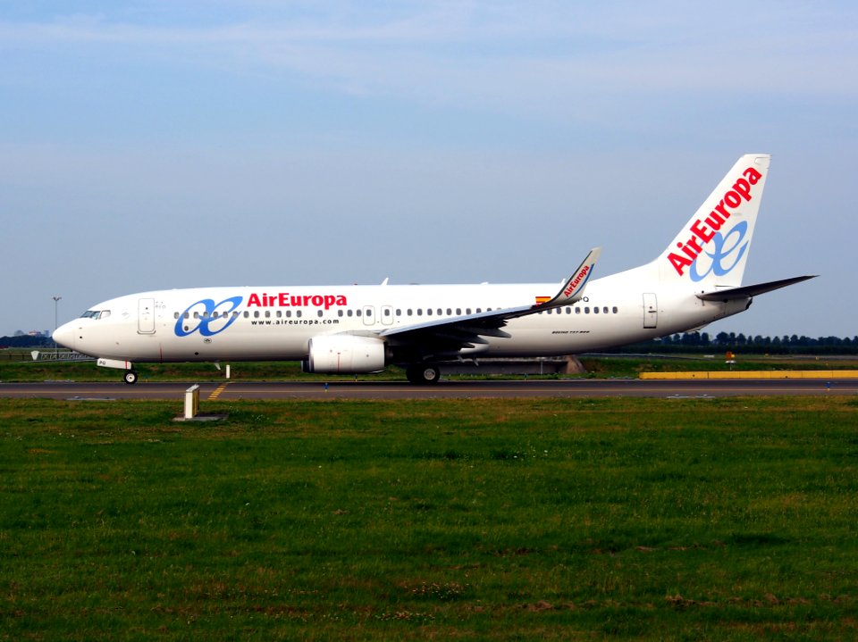 EC-LPQ Air Europa Boeing 737-85P(WL) - cn 35496, taxiing 22july2013 pic-004