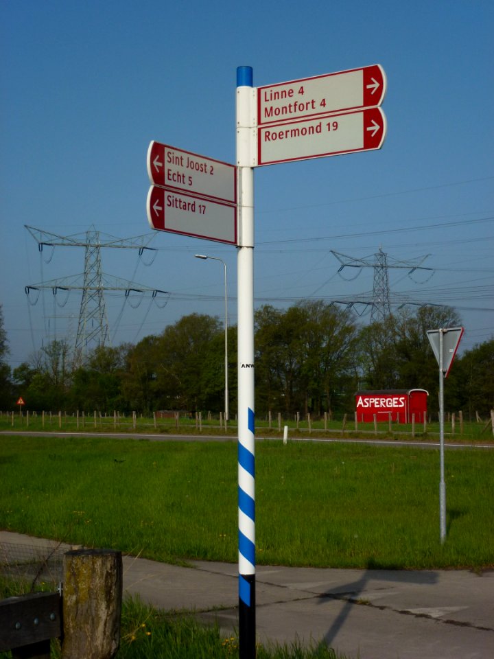 Echt (Echt-Susteren) fietswegwijzer bij Het Vonderen