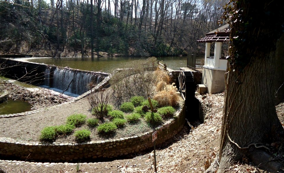 Echo Lake Park waterfalls and waterwheel