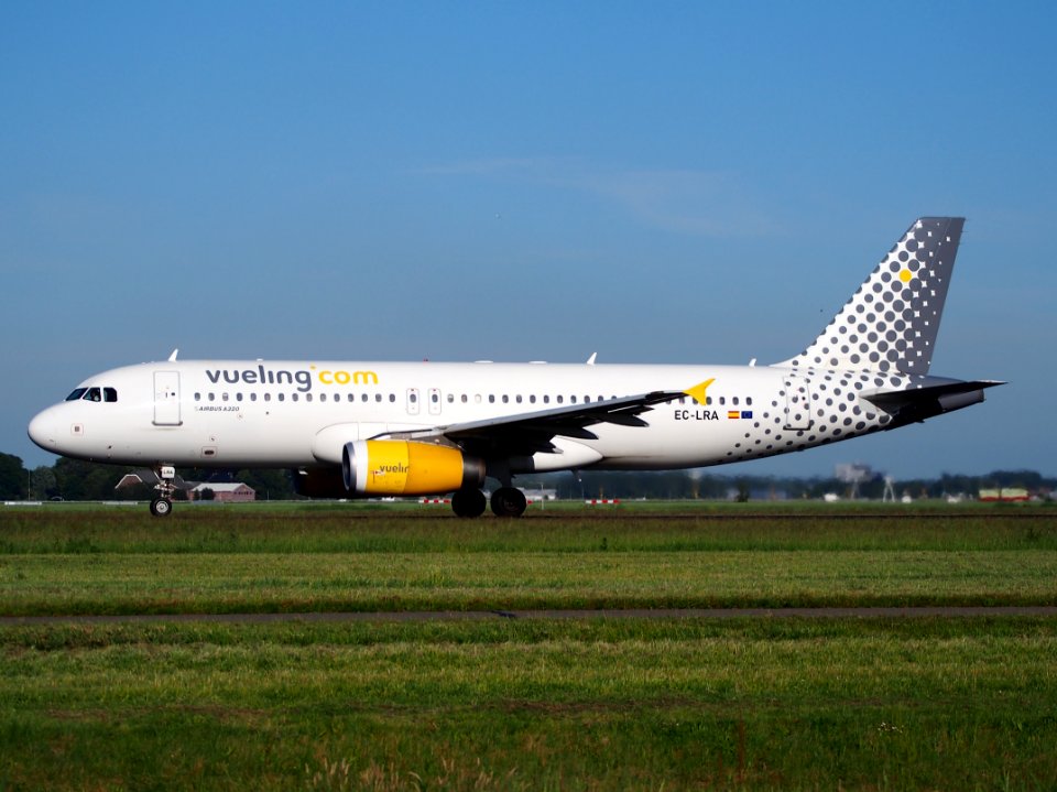 EC-LRA Vueling Airbus A320-232 takeoff from Schiphol (AMS - EHAM), The Netherlands, 11june2014, pic-2
