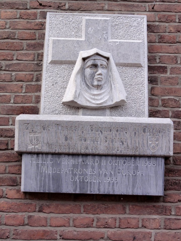 Echt (Limburg) Rijksmonument 525532 karmelitessenklooster, gevelmonument Edith Stein