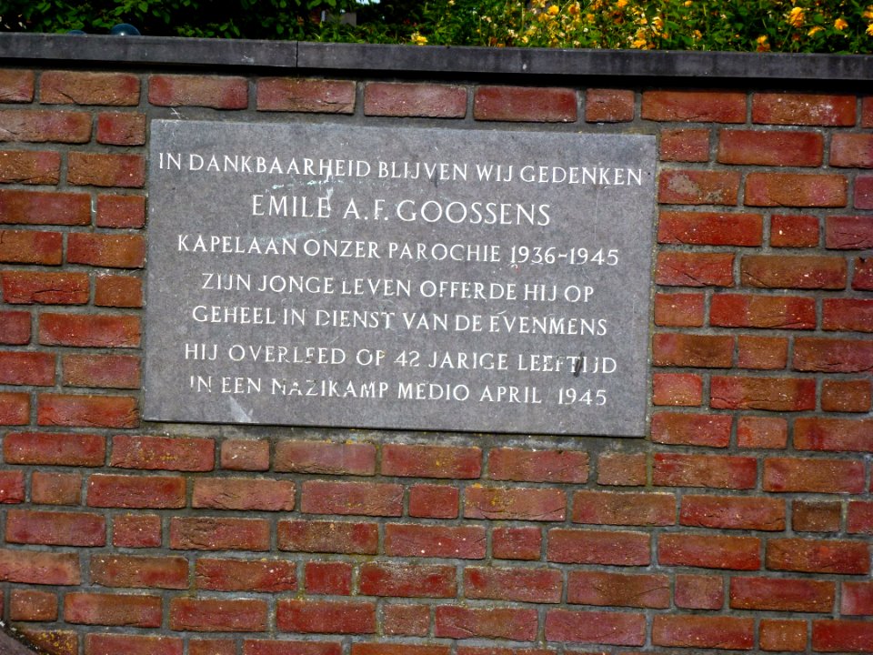 Echt (Echt-Susteren) oorlogsplaquette kapelaan