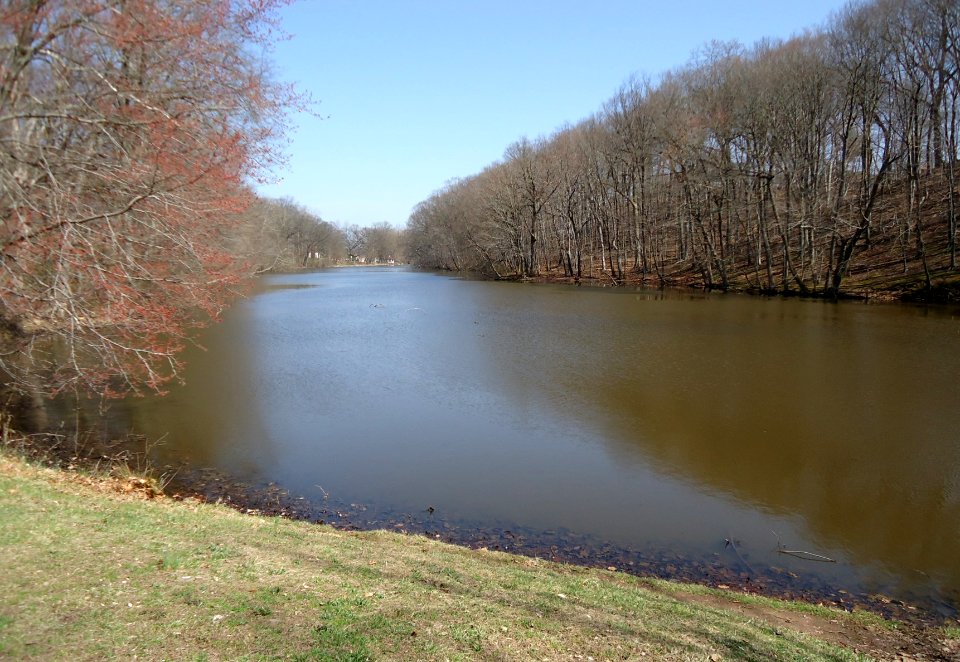 Echo Lake Park view of lake