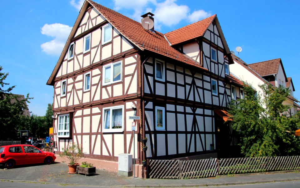 Eckgebäude Ritterstraße 14 in Baunatal