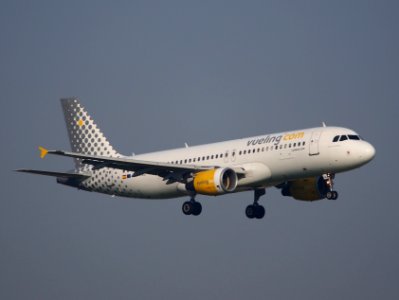EC-HQL landing at Schiphol (AMS - EHAM), The Netherlands, pic1