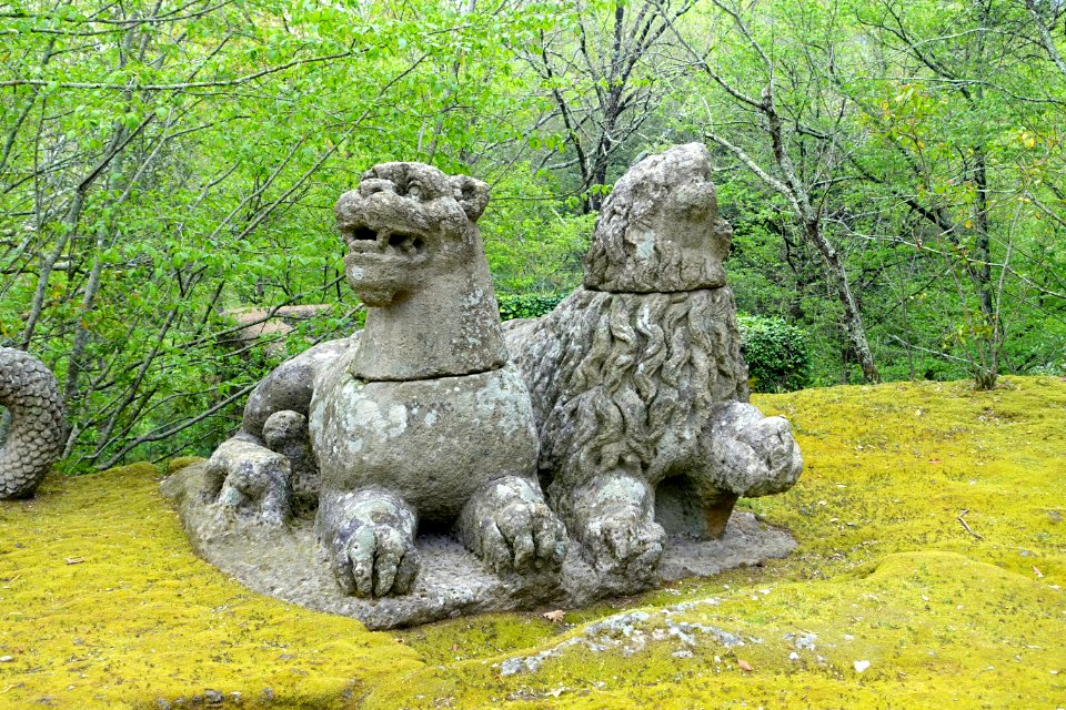 Echidna's lions - Parco dei Mostri - Bomarzo, Italy - DSC02639