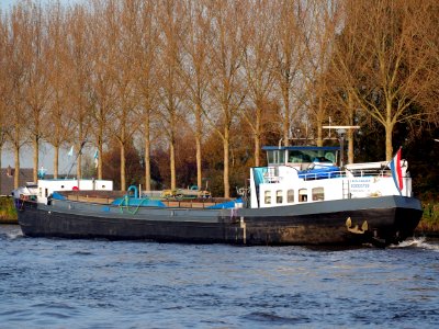 Eben-Haëzer (ENI 02005799) at the Amsterdam-Rhine Canal, pic3