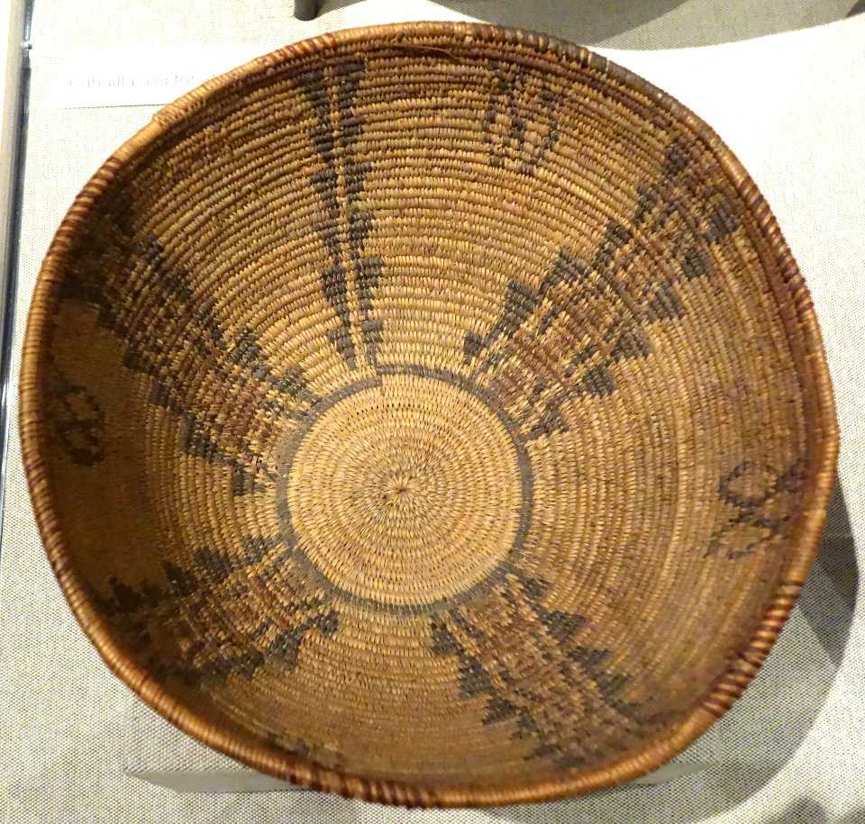 Eating bowl, Timbisha Shoshone - Oakland Museum of California - DSC05007
