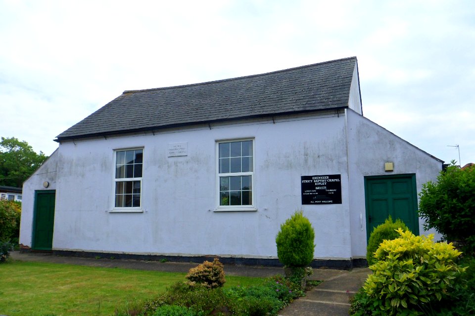 Ebenezer Strict Baptist Chapel, Newark Lane, Ripley (May 2014) (3)