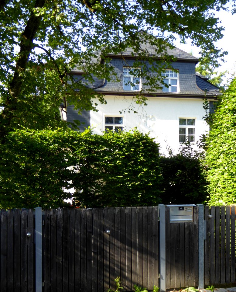 Ebenhausen, Gerhart-Hauptmann-Weg 2, 1