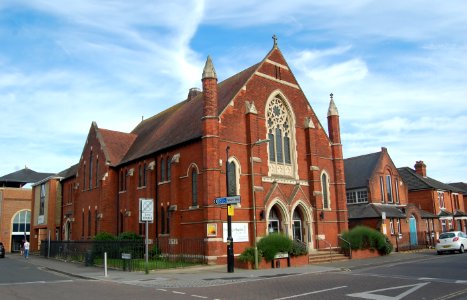 Eastleigh Baptist Church, Desborough Road, Eastleigh (June 2019) (1)