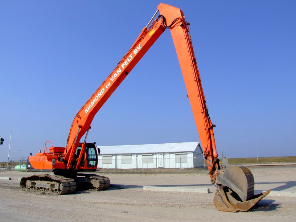 EC240 Volvo Crane p2