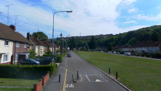 Eastward view along The Avenue, Bevendean (August 2013) (2)