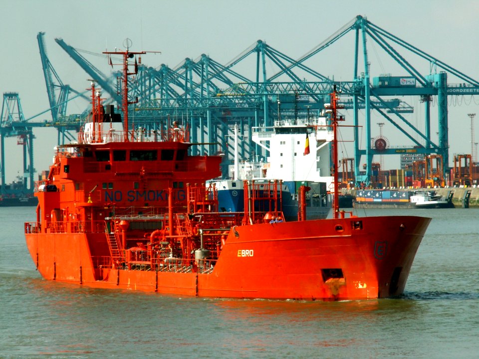 Ebro, Berendrecht locks, Antwerp, Belgium 13-Sep-2005