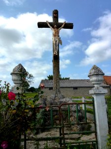 Ecquedecques (Pas-de-Calais, Fr) croix de chemin