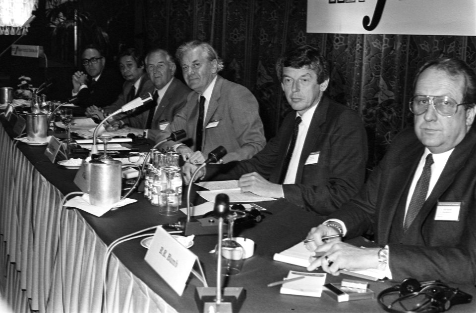 Economie, overheidsbeleid, conferenties, Bestanddeelnr 932-6225