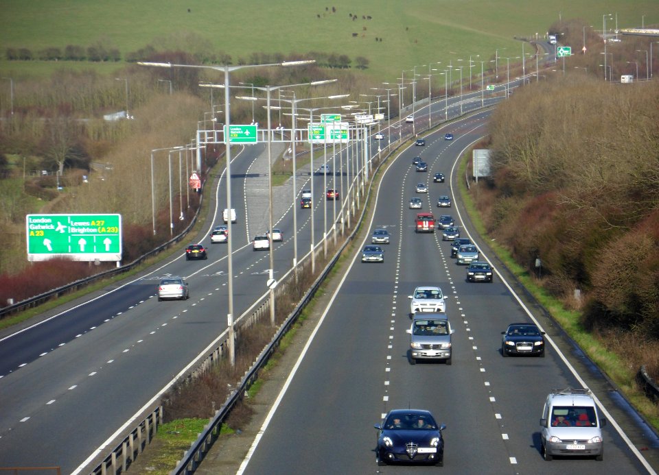 Eastward view along A27 Brighton Bypass at Waterhall (February 2014) (4)