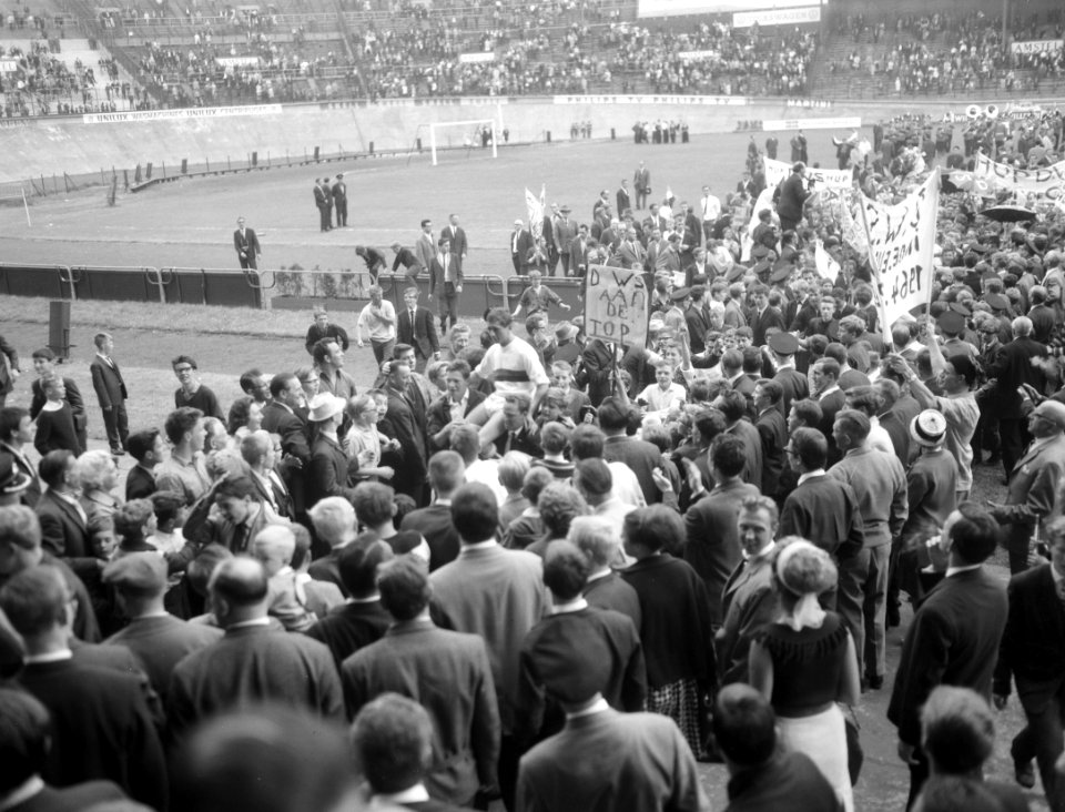 DWS tegen GVAV 3-1, DWS kampioen eredivisie, overzicht huldiging, Bestanddeelnr 916-4422