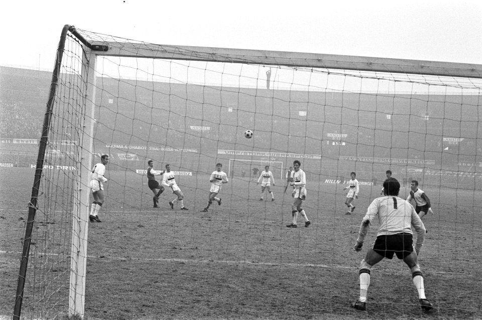 DWS tegen Feyenoord 0-3., Bestanddeelnr 923-1700