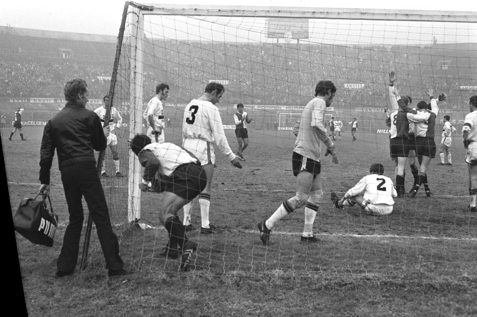 DWS tegen Feyenoord 0-3., Bestanddeelnr 923-1698