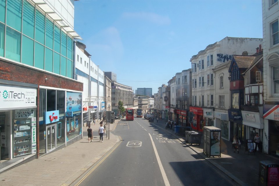 Eastward view along North Street, Brighton (May 2020)
