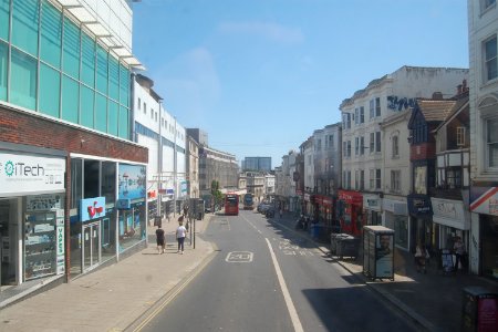 Eastward view along North Street, Brighton (May 2020)