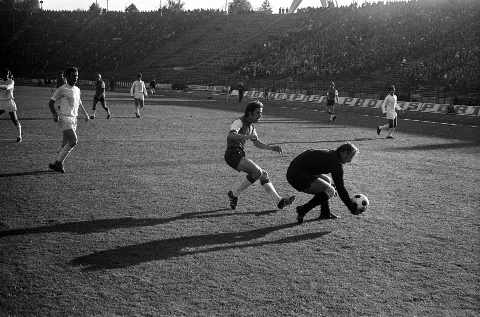 Dynamo Boekarest tegen Feyenoord 0-3, Europa Cup I, Bestanddeelnr 925-0614