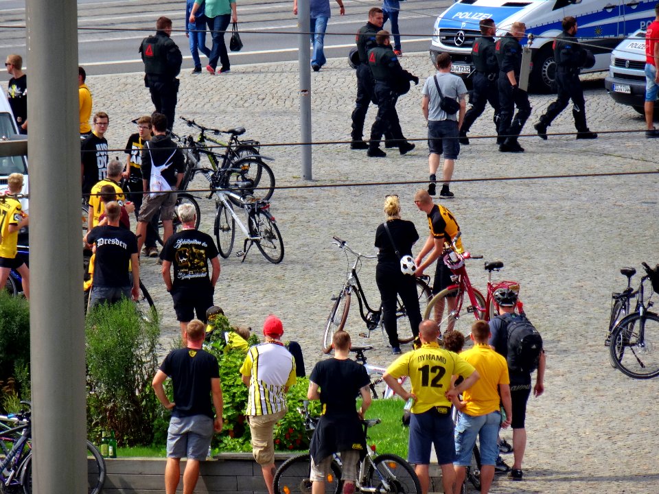 Dynamo Dresden pre match DSC04690