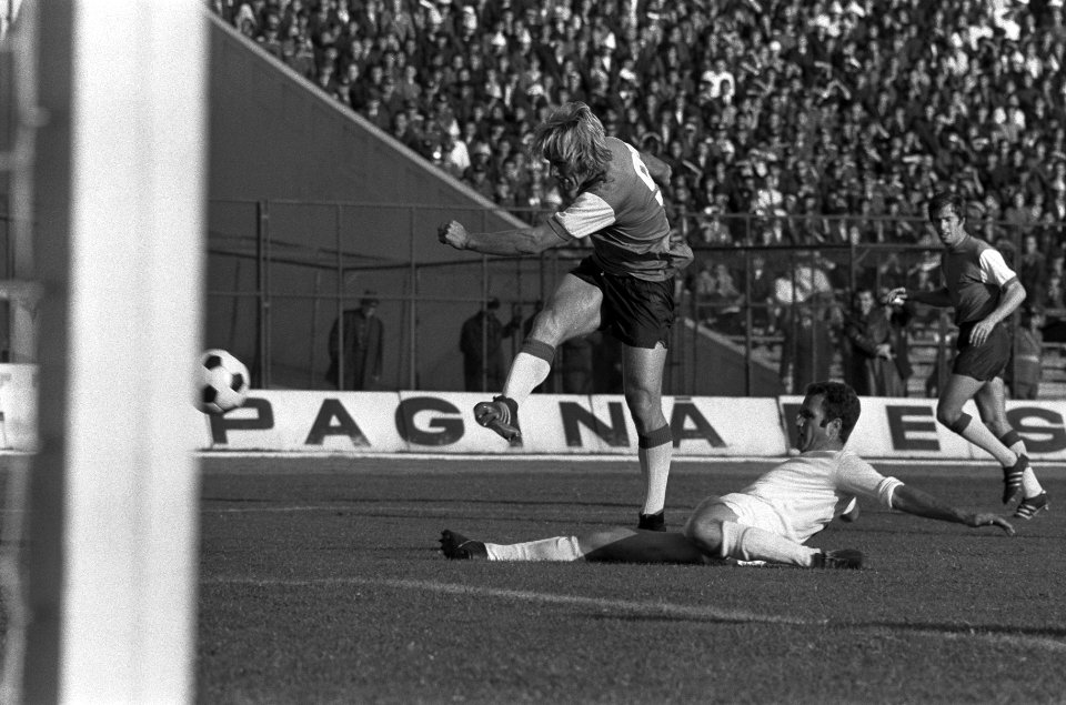 Dynamo Boekarest tegen Feyenoord 0-3, Europa Cup I, Bestanddeelnr 925-0620
