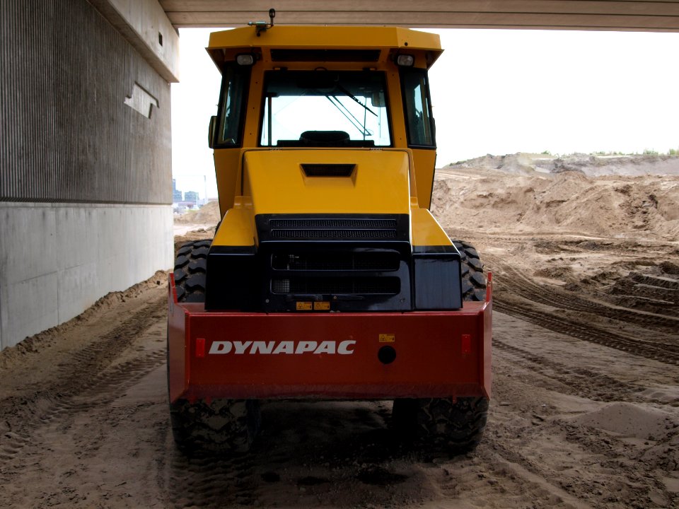 Dynapac CA402 p2