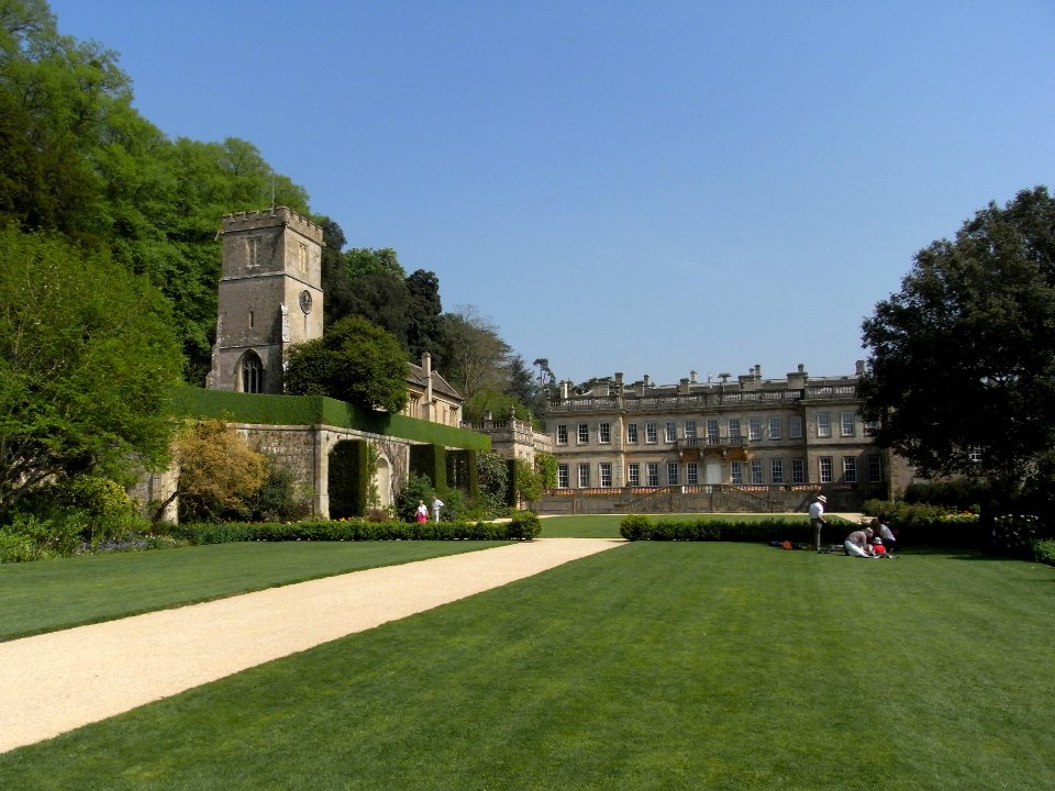 DyrhamChurchWithDyrhamPark