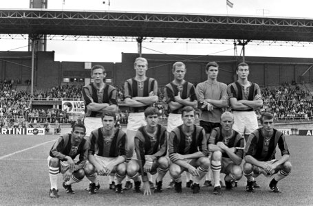 DWS tegen PSV 1-2. Elftal DWS Geurtsen, Dijkstra, Pijlma, Jongbloed, Cornwall, , Bestanddeelnr 920-6152