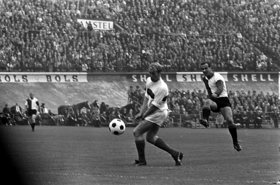DWS tegen Feyenoord 2-0, nummer 2 Kruiver in aktie, Bestanddeelnr 918-2614