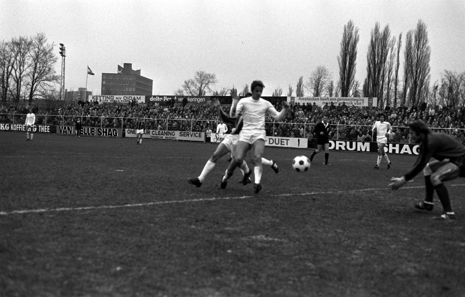 DWS tegen NEC 2-3, Bestanddeelnr 925-2320