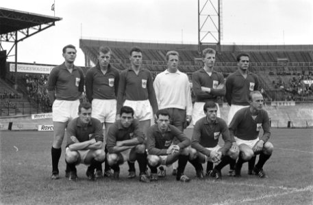 DWS tegen Heracles 2-1 Elftal Heracles Schuman, Reekers, Pesman, Hentenaar, Ve, Bestanddeelnr 915-4764