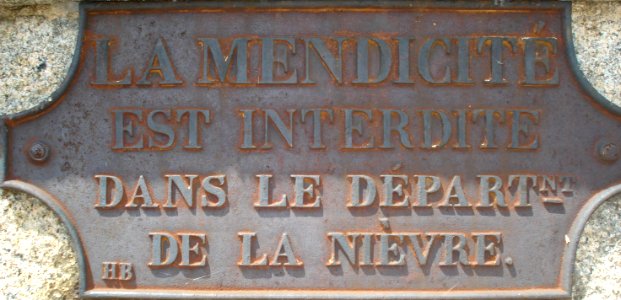 Dun-les-Places, plaque La mendicité est