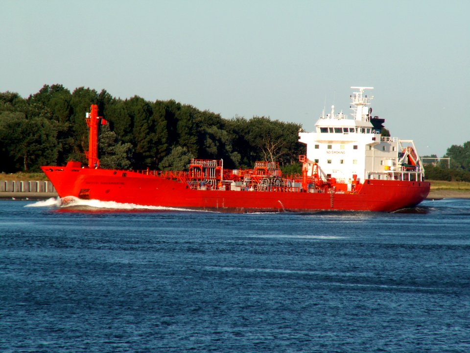 Dutch Aquamarine IMO 9191656 leaving Port of Rotterdam, Holland 15-Jul-2006