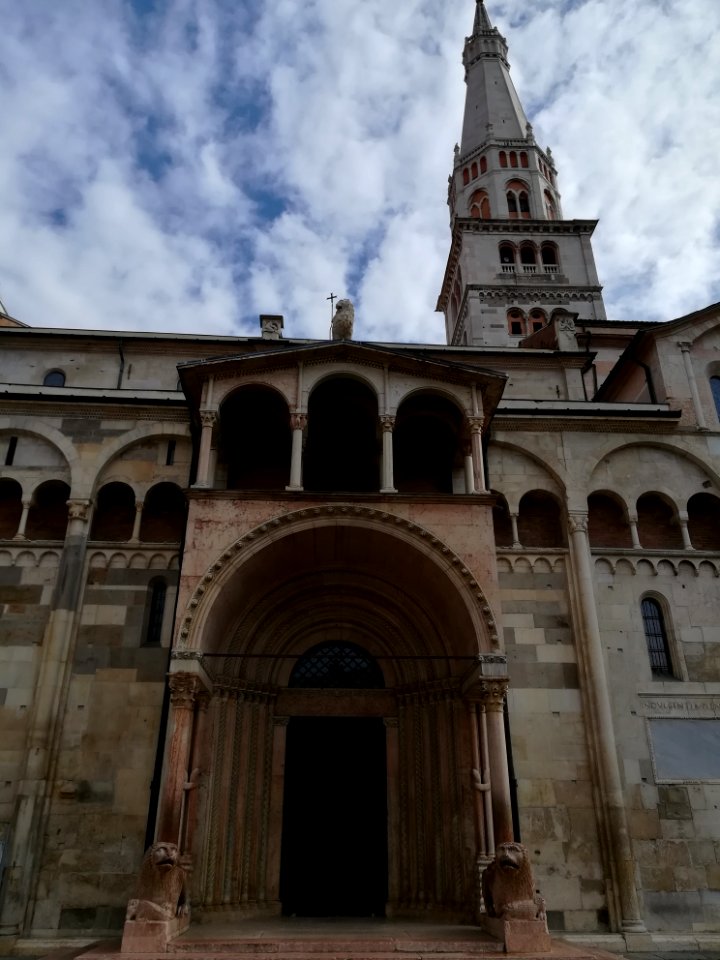 Duomo modena esterno 01