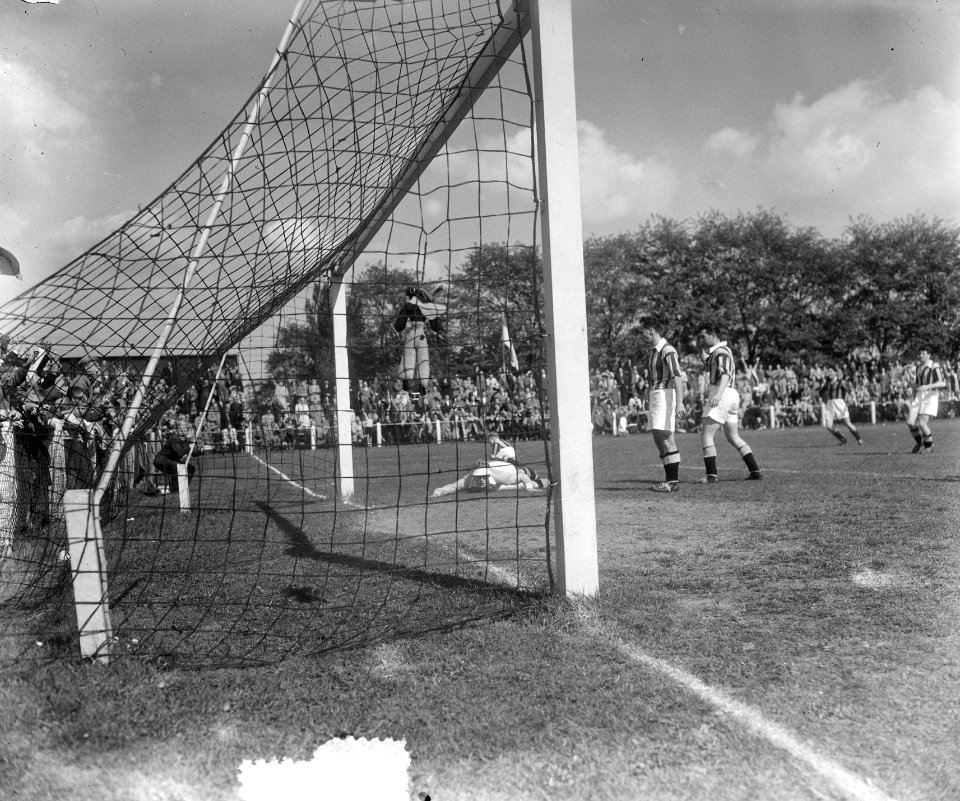 DWS tegen Vitesse (1-2), Bestanddeelnr 905-7120