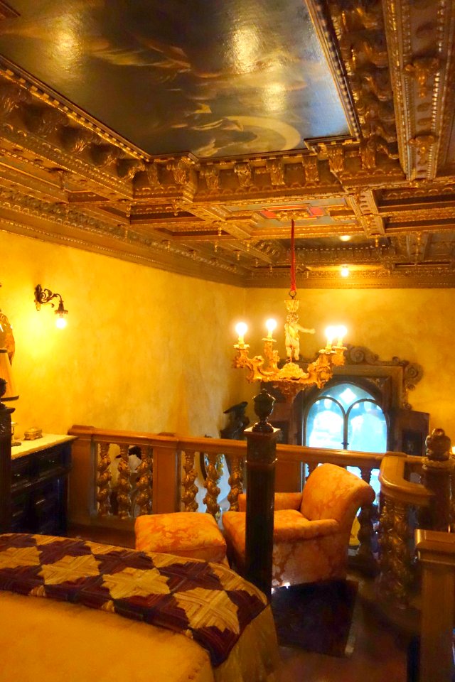 Duplex Bedroom - Hearst Castle - DSC06957