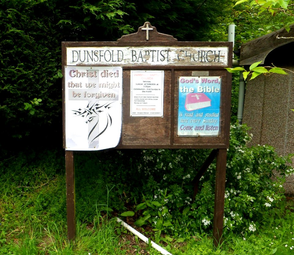Dunsfold Baptist Church, Dunsfold Common Road, Dunsfold (May 2014) (Noticeboard)