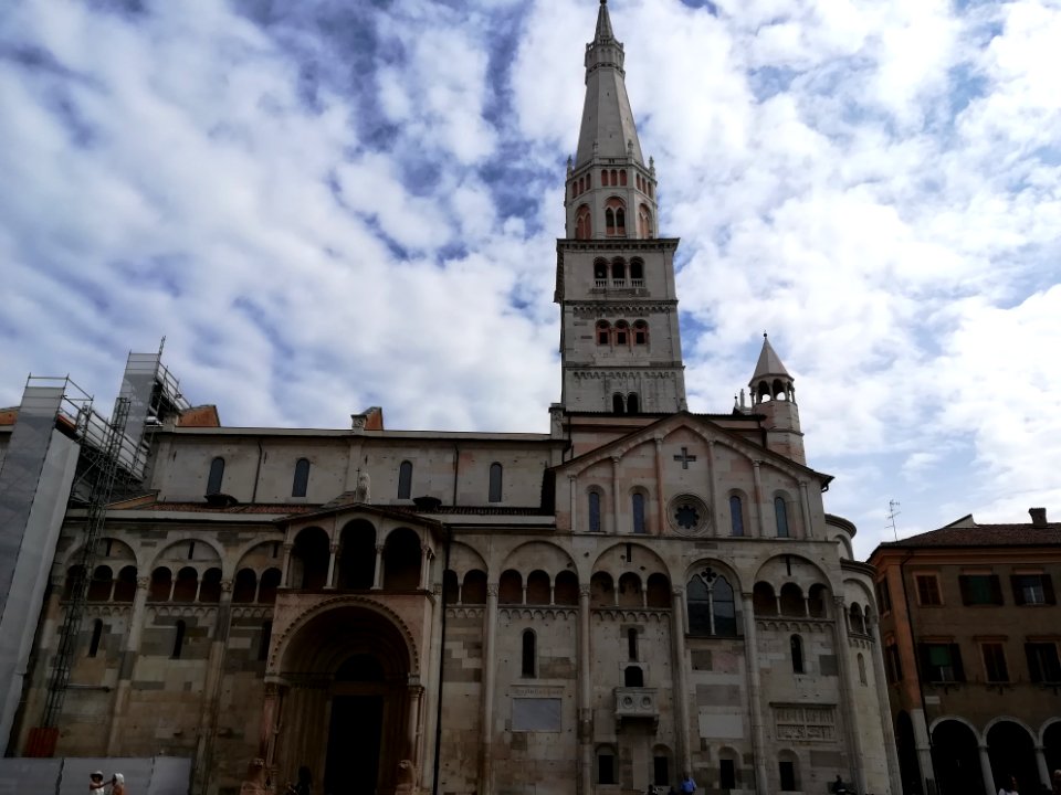 Duomo modena esterno 06