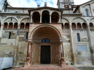 Duomo modena esterno 08