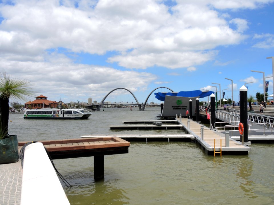 E37 Elizabeth Quay (1Feb2016) 60