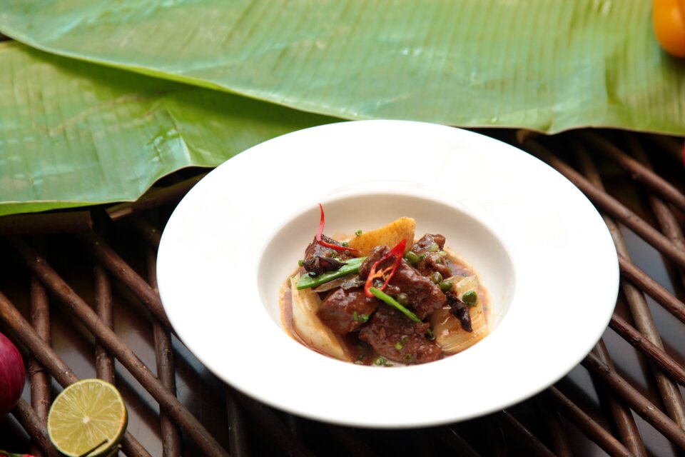 Pressure leaves dish