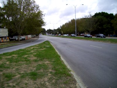 E37 Winthrop Ave north of Stirling Hwy